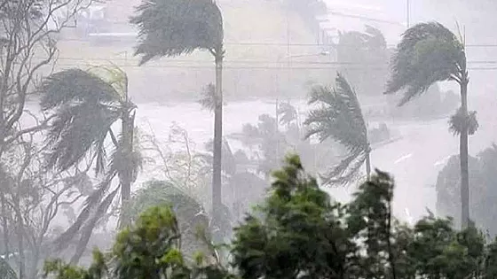 রাতের মধ্যে দেশের ৪ অঞ্চলে ঝড়ের আভাস