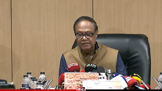 ৫ ব্যাংকের শেয়ার এখন শূন্যমূল্যের, ক্ষতিপূরণ পাবে না কেউ: গভর্নর