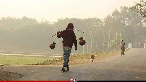  উত্তরে লেগেছে শীতের প্রথম আলতো ছোঁয়া