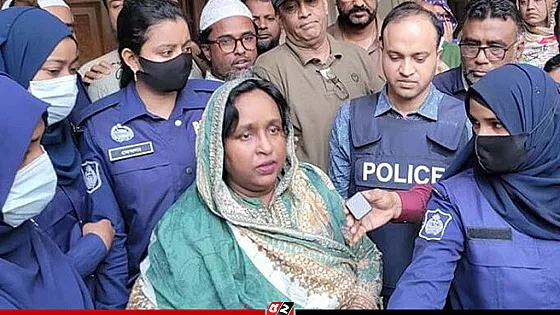 ৫ মামলায় জামিন পেলেন আইভি 