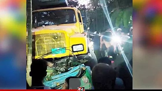 ট্রাক-সিএনজি-অটোরিকশার ত্রিমুখী সংঘর্ষে নিহত ৩