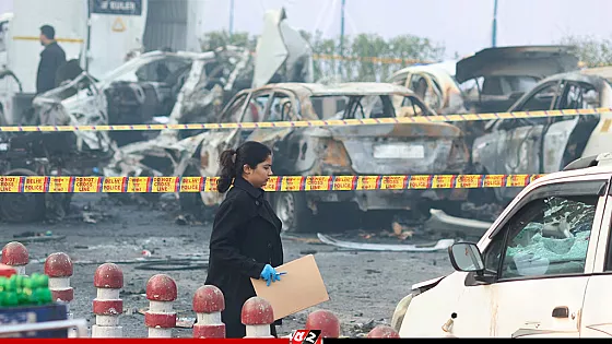দিল্লিতে গাড়ি বিস্ফোরণে নিহতের সংখ্যা বেড়ে ১৩