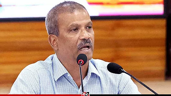 ৩-৪ দিনের মধ্যেই জুলাই সনদ বাস্তবায়নের বিষয়ে জানা যাবে : আসিফ নজরুল