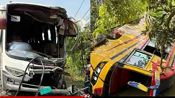 পেছন থেকে এক বাসের ধাক্কায় খালে উল্টে পড়েছে আরেক বাস