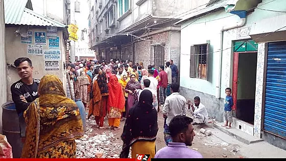 বাসা থেকে স্ত্রীর গলাকাটা মরদেহ উদ্ধার, স্বামী গুরুতর আহত