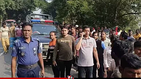 শ্মশান ঘাটে যুবকের লাশ, হাটুতে লেখা কয়েকটি নাম