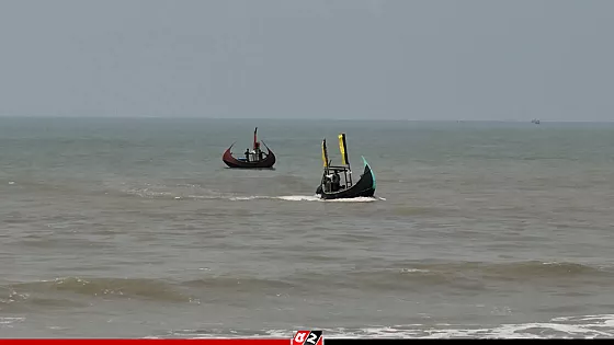 আবারও ট্রলারসহ ১০ জেলেকে ধরে নিয়ে গেছে আরাকান আর্মি