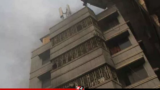 রাজধানীতে হেলে পড়েছে ভবন, উদ্ধারকাজে ফায়ার সার্ভিসের ২ ইউনিট