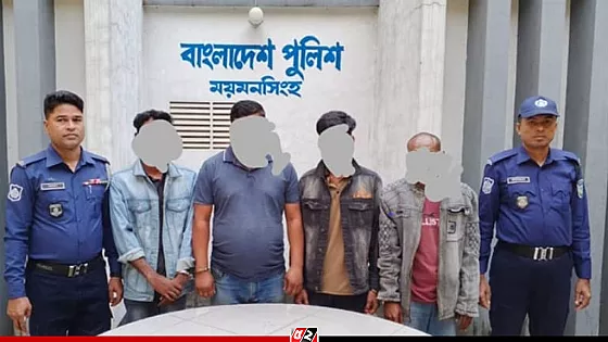 ডাকসু নেত্রী রাফিয়ার বাড়িতে ককটেল নিক্ষেপের মামলায় গ্রেপ্তা‌র ৪