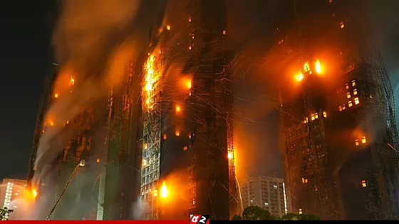 হংকংয়ের বহুতল ভবনের আগুনে নিহত বেড়ে ৪৪, নিখোঁজ ২৭৯   