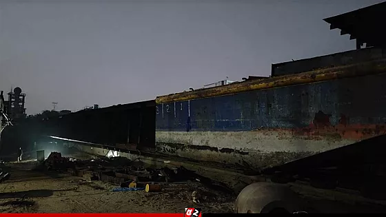 ভাড়ায় জাহাজ এনে কেটে বিক্রি, ছাত্রদল নেতার বিরুদ্ধে মামলা