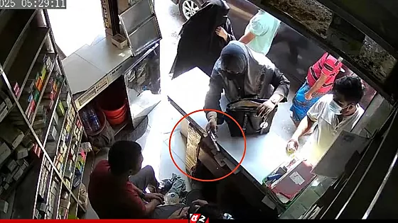 ফার্মেসিতে যুবলীগ নেতার স্ত্রী’র পিস্তল দেখিয়ে হুমকি