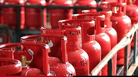 ১২ কেজি এলপিজির নতুন দাম নির্ধারণ