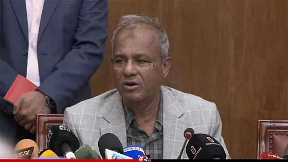 বাংলাদেশে কারো নিরাপত্তা নিয়ে কোনো শঙ্কা নেই : স্বরাষ্ট্র উপদেষ্টা