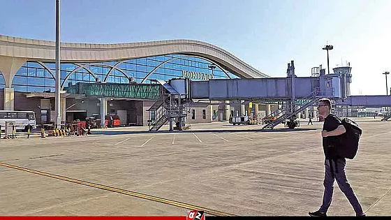 এবার ‘বালিশ কাণ্ড’ নেপালে!