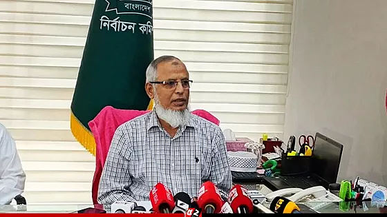 কোনো উপদেষ্টা পদে থেকে নির্বাচনে অংশ নিতে পারবেন না : ইসি আনোয়ারুল