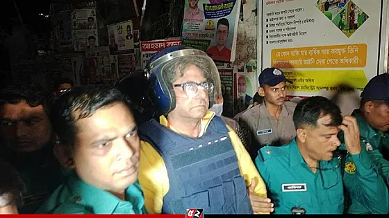 সাংবাদিক আনিস আলমগীর রিমান্ডে