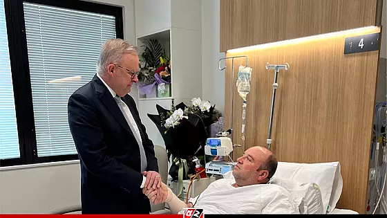 বন্ডাই সৈকতের বীর আহমেদের সঙ্গে দেখা করলেন প্রধানমন্ত্রী আলবানিজ