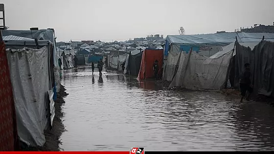 শীত-ঝড়ে গাজায় মানবিক বিপর্যয় চরমে   