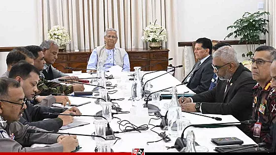 যেকোনো মূল্যে আইনশৃঙ্খলা পরিস্থিতি স্বাভাবিক রাখতে হবে: প্রধান উপদেষ্টা