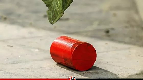 রাজধানীতে ককটেল বিস্ফোরণে নিহত ১