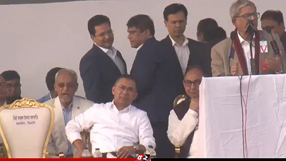 সংবর্ধনা মঞ্চে তারেক রহমান