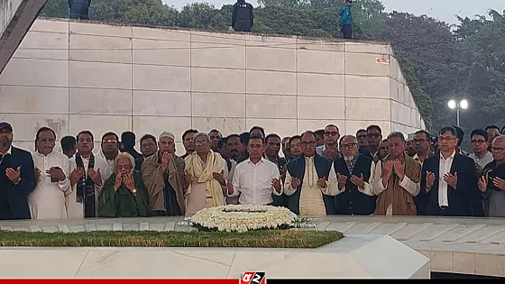 জিয়া উদ্যানে তারেক রহমান শ্রদ্ধা নিবেদন