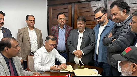 দুই আসনের মনোনয়নপত্রে তারেক রহমানের সই