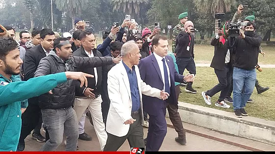 খালেদা জিয়ার কবরের স্থান পরিদর্শনে স্বরাষ্ট্র উপদেষ্টা