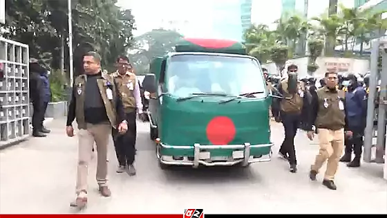 রাষ্ট্রীয় মর্যাদায় মানিক মিয়া অ্যাভিনিউয়ে নেওয়া হচ্ছে খালেদা জিয়ার মরদেহ