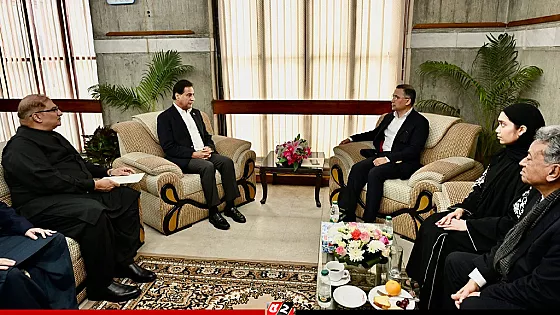 তারেক রহমানের হাতে শোকবার্তা তুলে দিলেন পাকিস্তানের স্পিকার