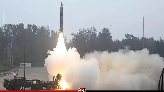 নিজস্ব প্রযুক্তিতে তৈরি জোড়া ক্ষেপণাস্ত্রের সফল উৎক্ষেপণ করল ভারত