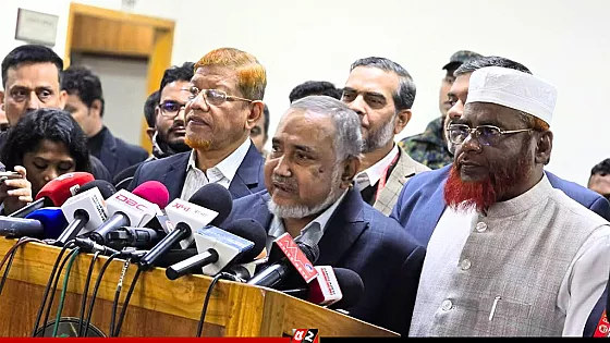 ডিসি ও এসপিরা দলীয় সিদ্ধান্ত বাস্তবায়ন করছেন : ডা.তাহের