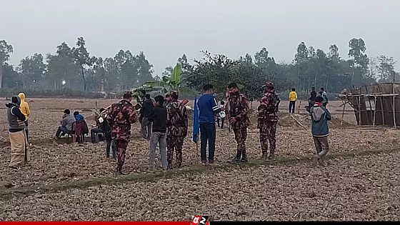 বিএসএফের পাকা সড়ক নির্মাণে বিজিবির বাধা