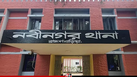 ঘুষ নেয়ার অভিযোগে দুই পুলিশ সদস্য বরখাস্ত