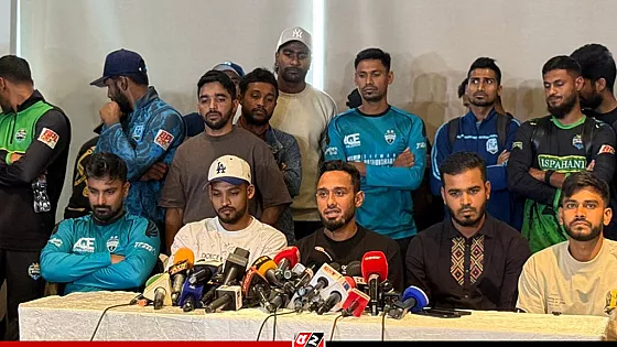 দাবি না মানা পর্যন্ত মাঠে নামছেন না ক্রিকেটাররা