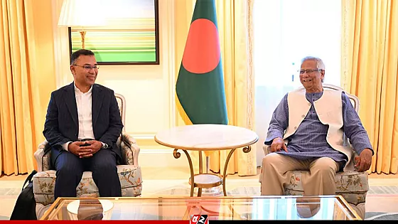 প্রধান উপদেষ্টার সঙ্গে তারেক রহমানের বৈঠক চলছে