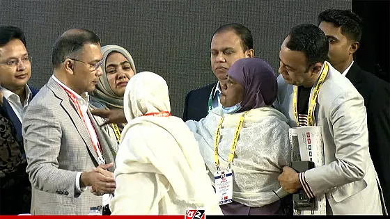 গুম–নির্যাতনের শিকার পরিবারের সদস্যদের সঙ্গে তারেক রহমানের মতবিনিময়