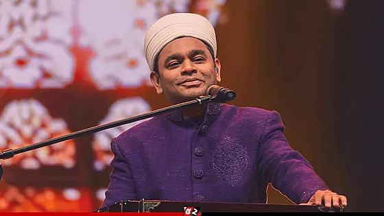 ধর্মীয় বিভাজন ও রাজনীতি নিয়ে মুখ খুললেন এ আর রহমান