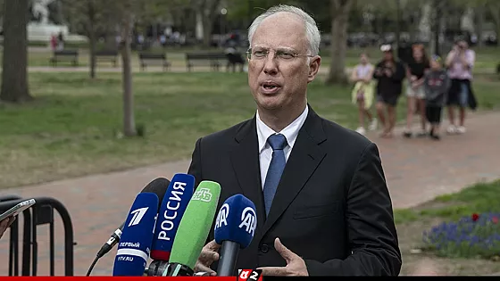 ‘আপনাদের বাবাকে’ উসকানি দেবেন না: গ্রিনল্যান্ড ইস্যুতে ইউরোপকে ব্যঙ্গ করে রুশ দূত