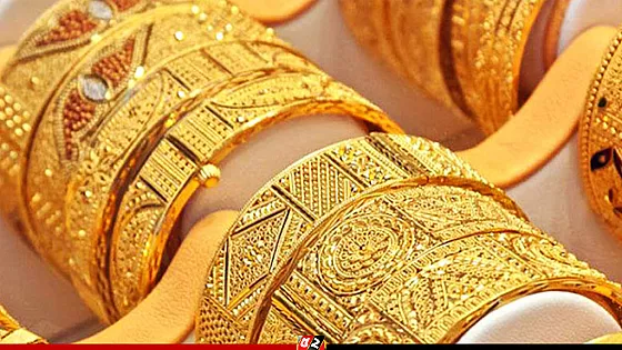  দেশের বাজারে রেকর্ড গড়েই চলছে স্বর্ণের দাম