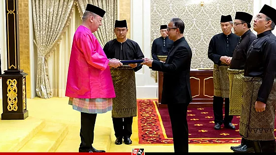 মালয়েশিয়ার রাজার কাছে বাংলাদেশের নতুন রাষ্ট্রদূতের পরিচয়পত্র পেশ 