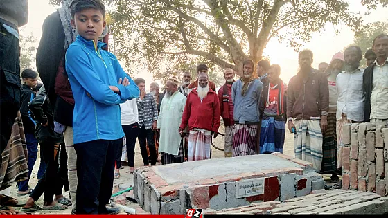 বেসিনের নিচে চাপা পড়ে দুই শিশুর মৃত্যু 