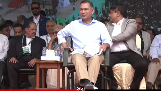 বরিশালে জনসভার মঞ্চে তারেক রহমান