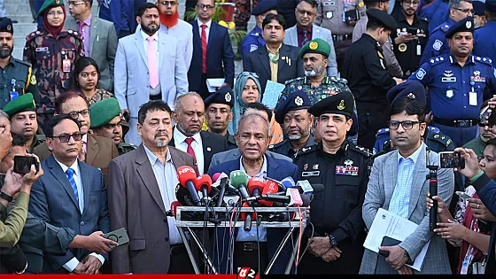 রাজনৈতিক কোন এজেন্ডা বাস্তবায়নে জড়িত হওয়া যাবে না : স্বরাষ্ট্র উপদেষ্টা