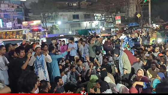 ঢাকায় হামলার প্রতিবাদে রাজশাহী ও চট্টগ্রামে ইনকিলাব মঞ্চের বিক্ষোভ