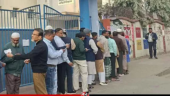 ভোটগ্রহণ শুরু, গণতন্ত্রের পথে নতুন যাত্রা