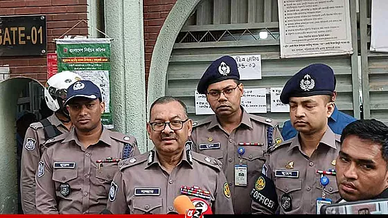 গুজব নয়, সুষ্ঠুভাবে ভোট হচ্ছে: ডিএমপি কমিশনার