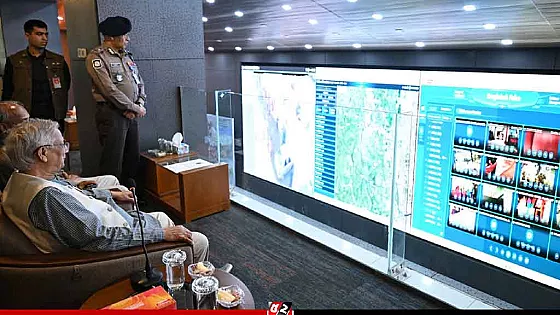 সারা দেশের ভোটের চিত্র পর্যবেক্ষণ করেছেন প্রধান উপদেষ্টা