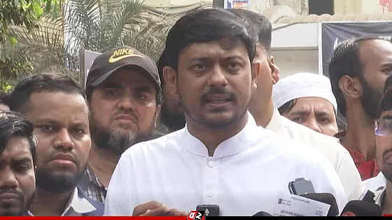 মির্জা আব্বাস মহিলা কলেজ কেন্দ্রে এগিয়ে আছেন নাসীরুদ্দীন পাটওয়ারী